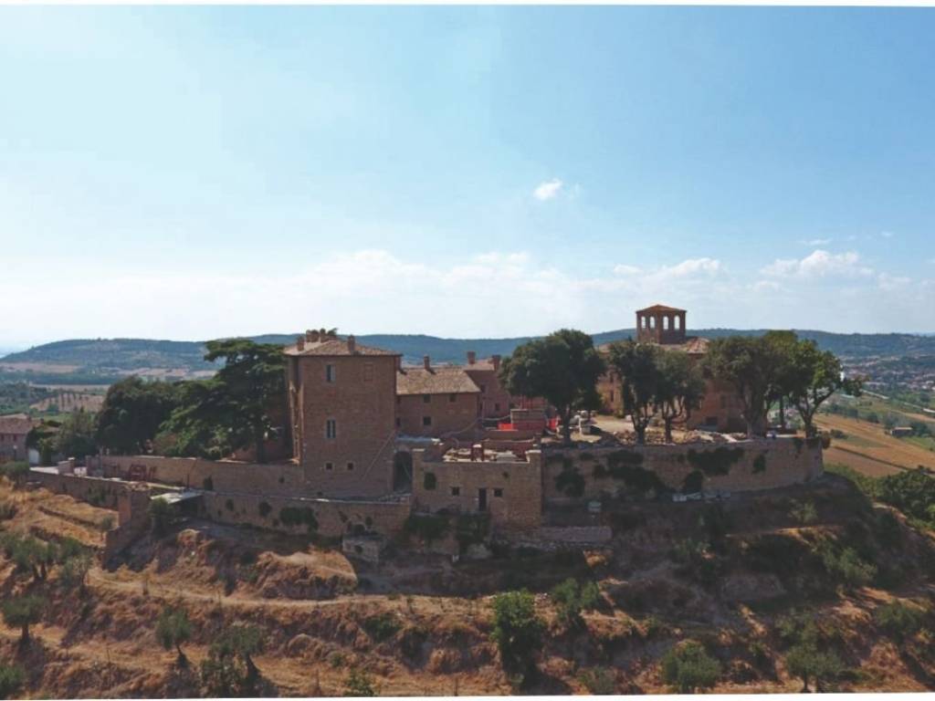 casa indipendente in vendita a Magione