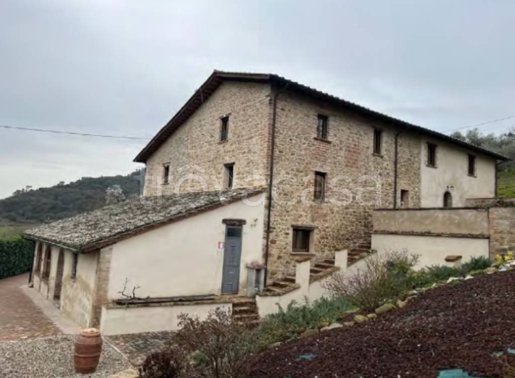 casa indipendente in vendita a Magione in zona Villa