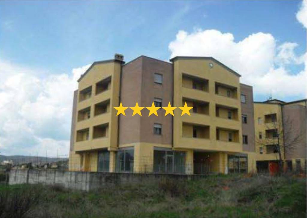 negozio in vendita a Magione