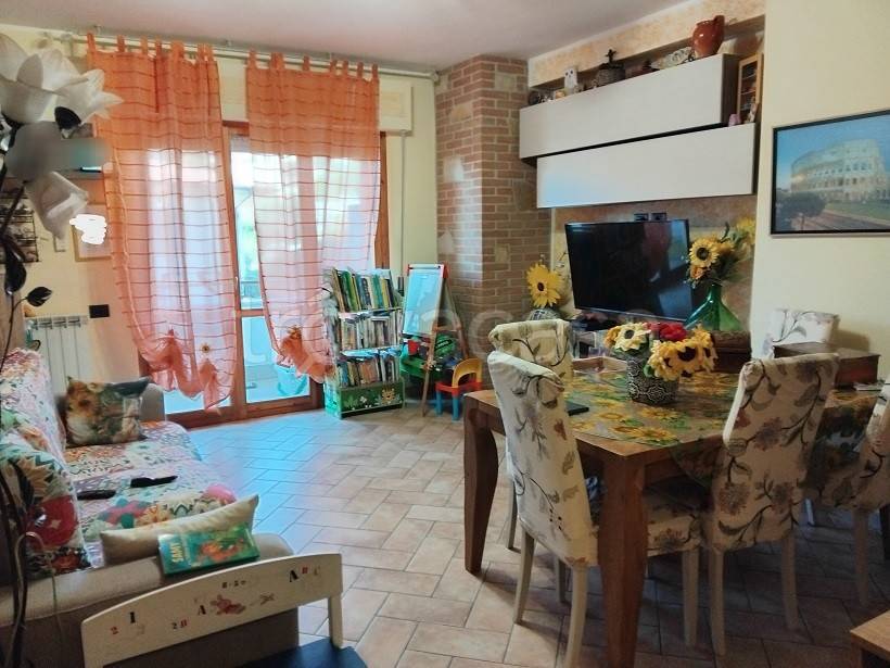 casa indipendente in vendita a Magione in zona Villa