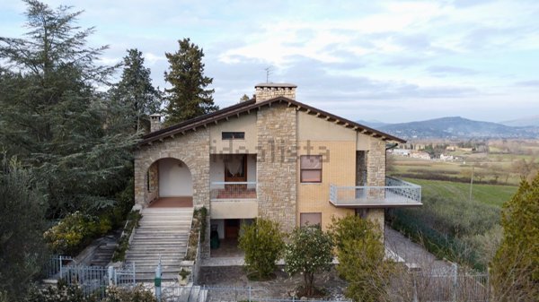 casa indipendente in vendita a Magione in zona Villa
