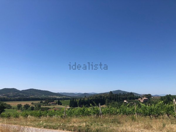 terreno edificabile in vendita a Magione