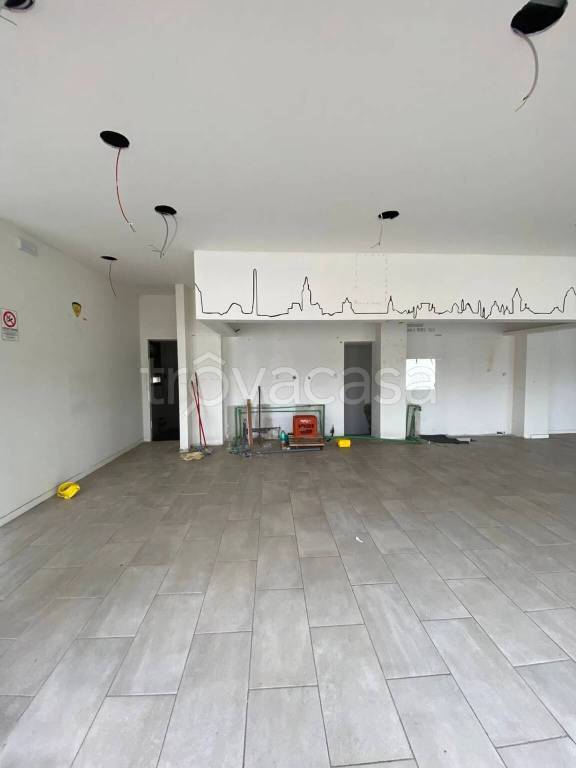 negozio in vendita a Magione in zona Soccorso