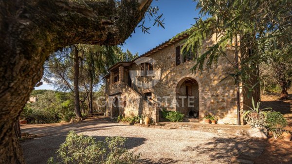 casale in vendita a Magione