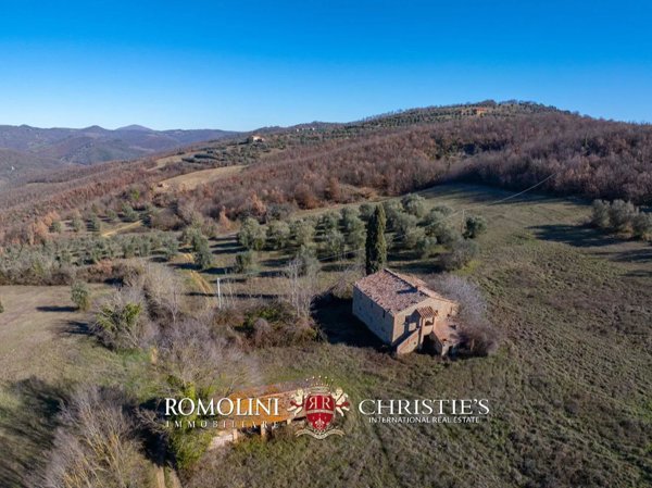 casa indipendente in vendita a Magione