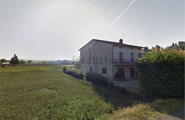 casa indipendente in vendita a Magione