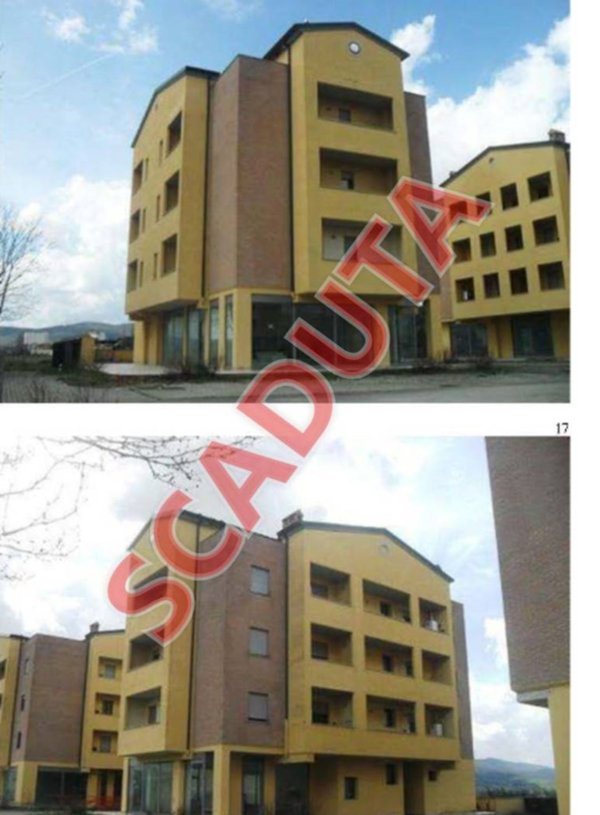 locale commerciale in vendita a Magione