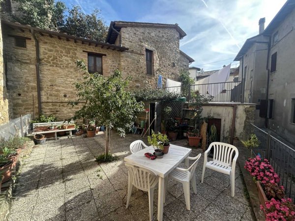 appartamento in vendita a Magione in zona Monte del Lago