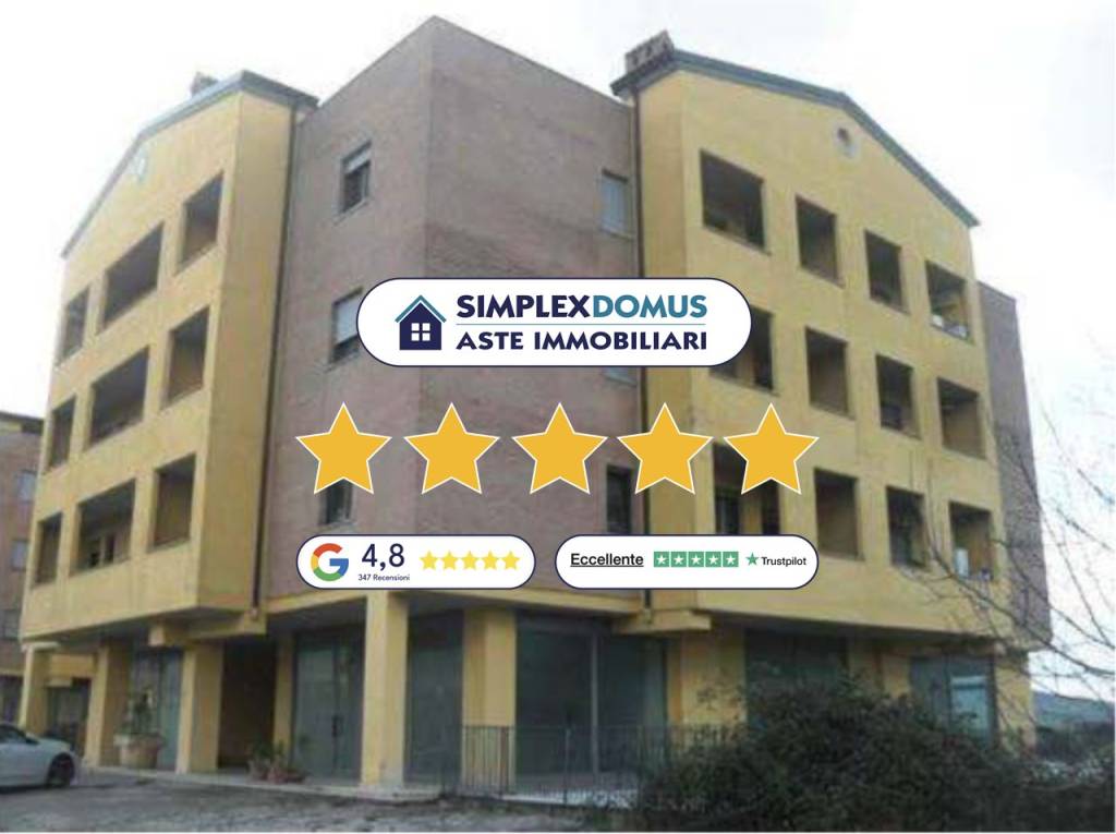 negozio in vendita a Magione