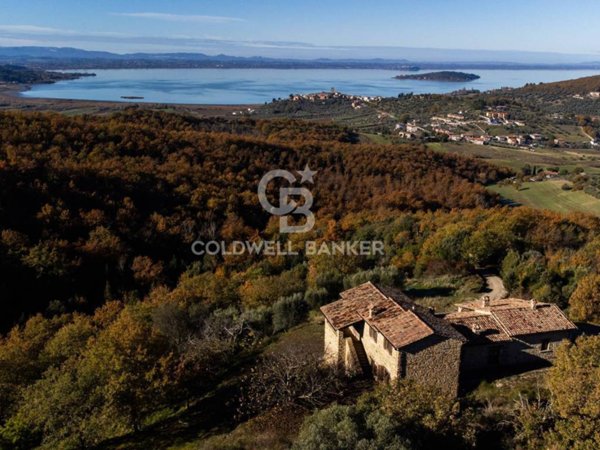 casa indipendente in vendita a Magione