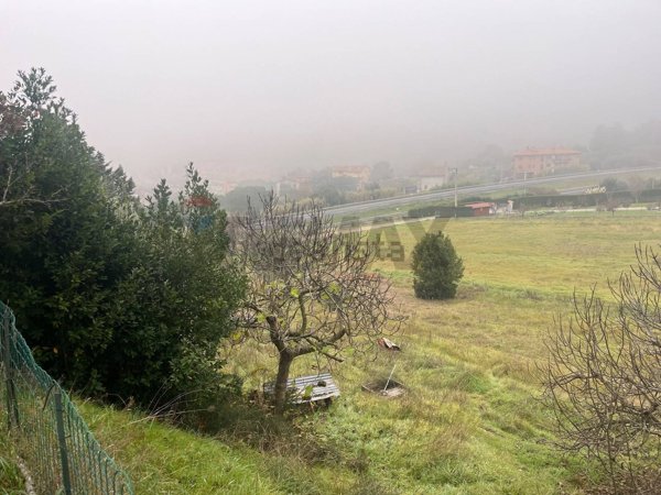 terreno edificabile in vendita a Magione