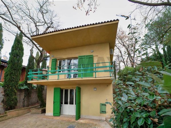 casa indipendente in vendita a Magione in zona Villa