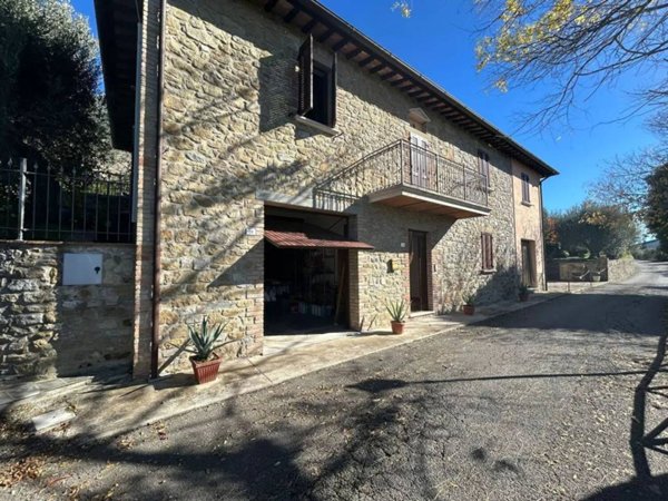 casa indipendente in vendita a Magione in zona Agello