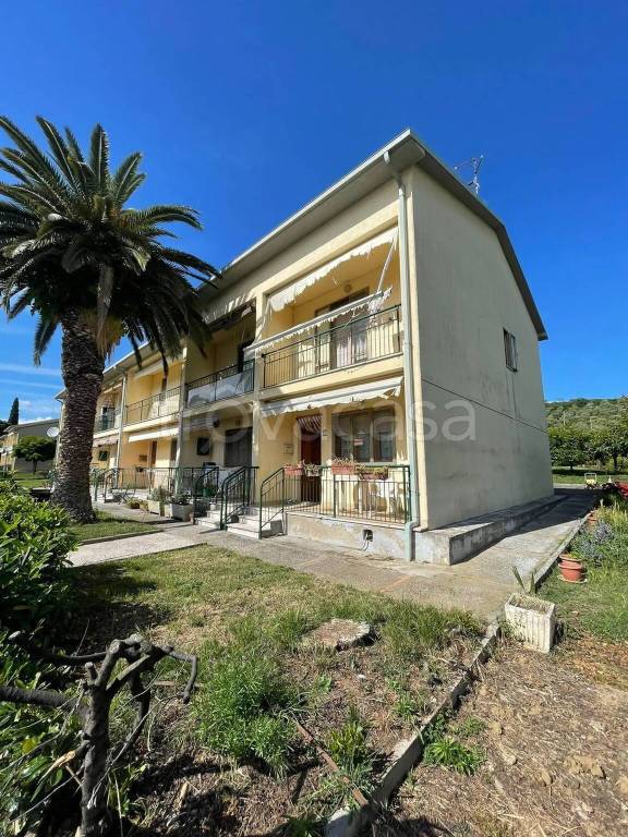 casa indipendente in vendita a Magione in zona San Feliciano
