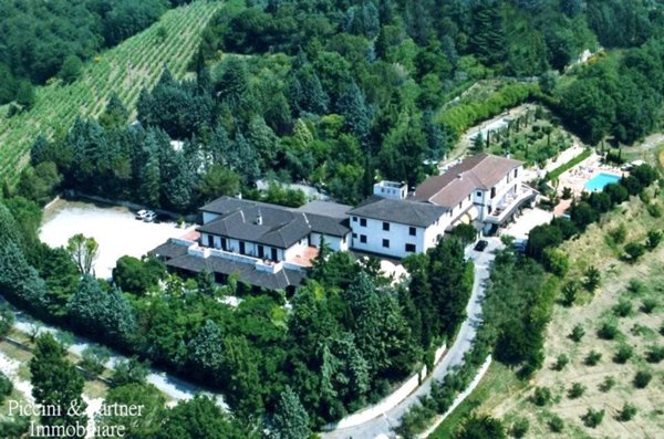 negozio in vendita a Magione