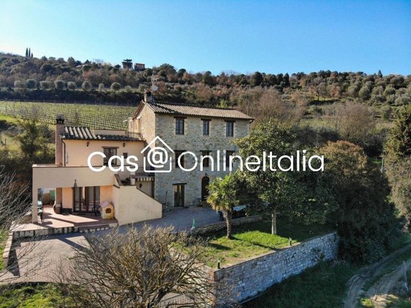 casa indipendente in vendita a Magione in zona Montesperello