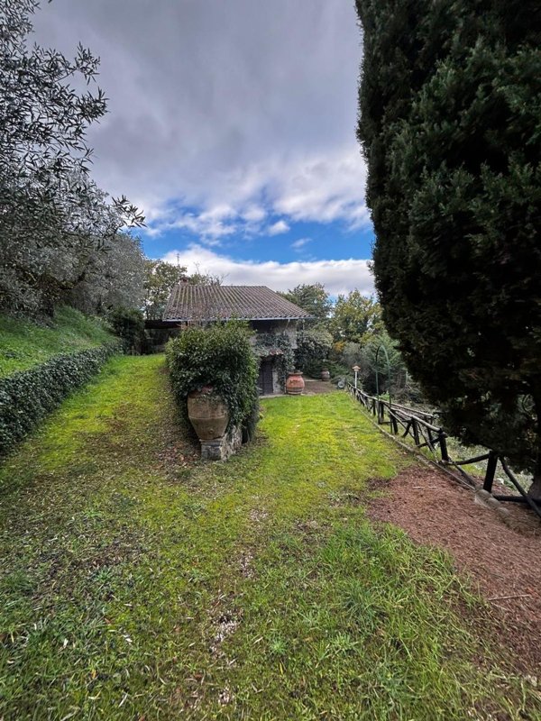 casa indipendente in vendita a Magione in zona Villa