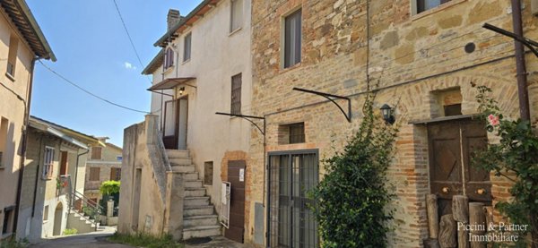 casa indipendente in vendita a Magione in zona Agello