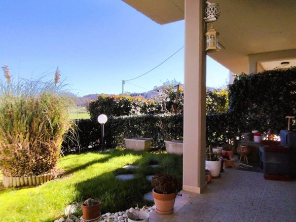 casa indipendente in vendita a Magione in zona Villa