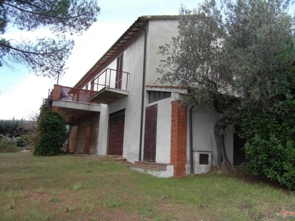 casale in vendita a Magione in zona San Feliciano