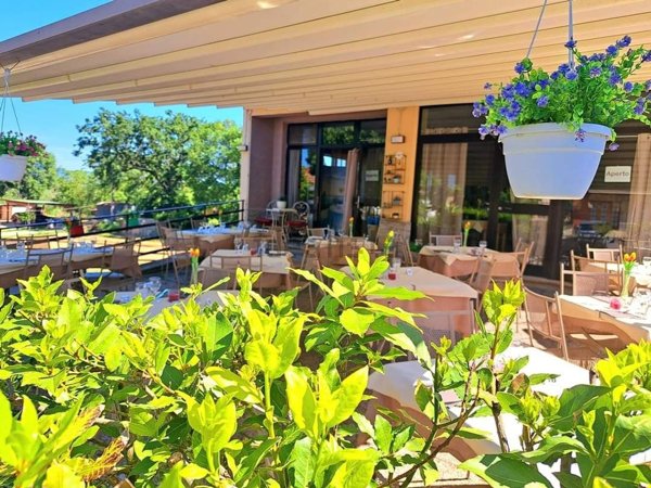 negozio in vendita a Magione