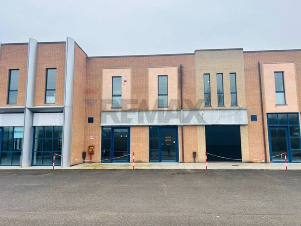 negozio in vendita a Magione