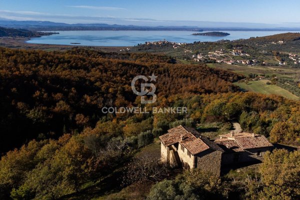 casale in vendita a Magione