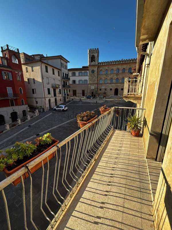 casa indipendente in vendita a Magione