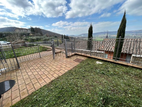 appartamento in vendita a Magione in zona Montesperello