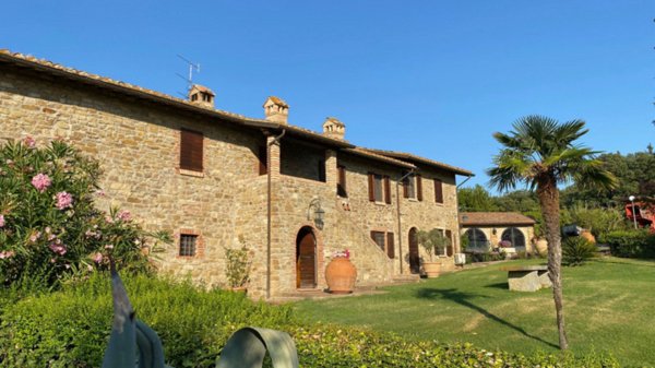 casale in vendita a Magione in zona Monte del Lago