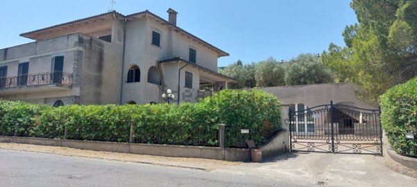 casa indipendente in vendita a Magione