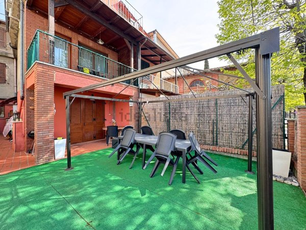 casa indipendente in vendita a Magione in zona Torricella