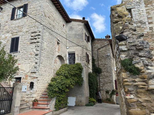casa indipendente in vendita a Magione in zona Agello