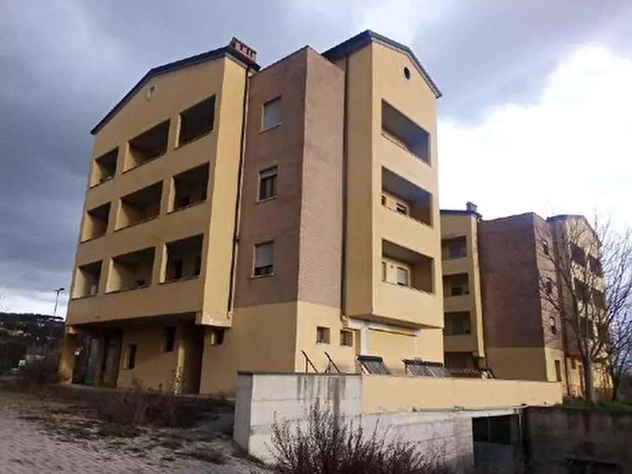 intera palazzina in vendita a Magione