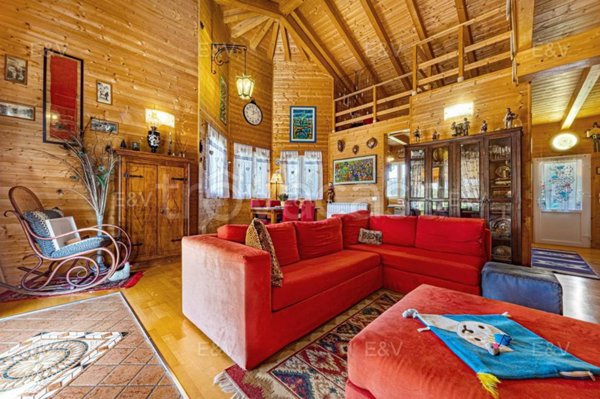 casa indipendente in vendita a Magione in zona Villa