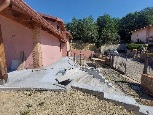 casa indipendente in vendita a Magione in zona Villa