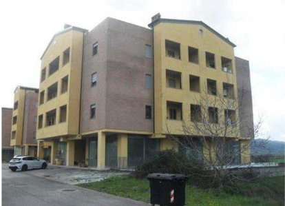 negozio in vendita a Magione