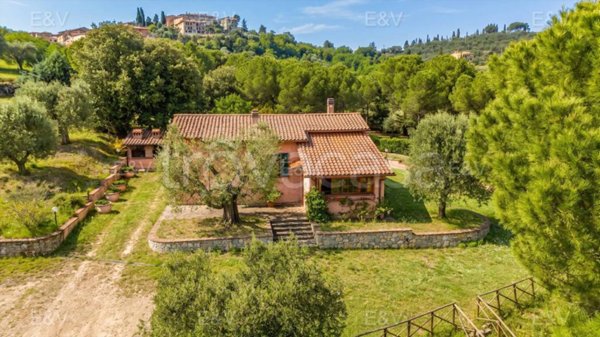 casa indipendente in vendita a Magione in zona Agello