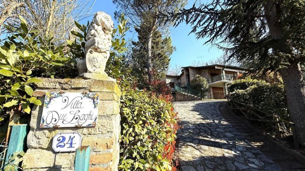 casa indipendente in vendita a Magione in zona Villa