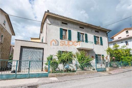 casa indipendente in vendita a Magione