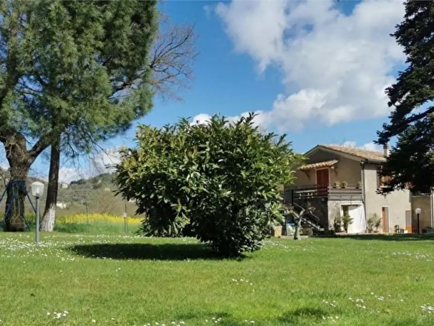 casa indipendente in vendita a Magione