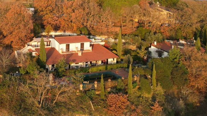 casa indipendente in vendita a Magione