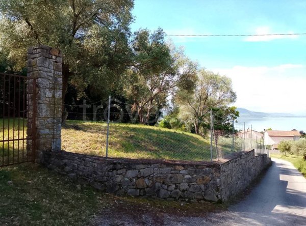 terreno edificabile in vendita a Magione in zona San Feliciano