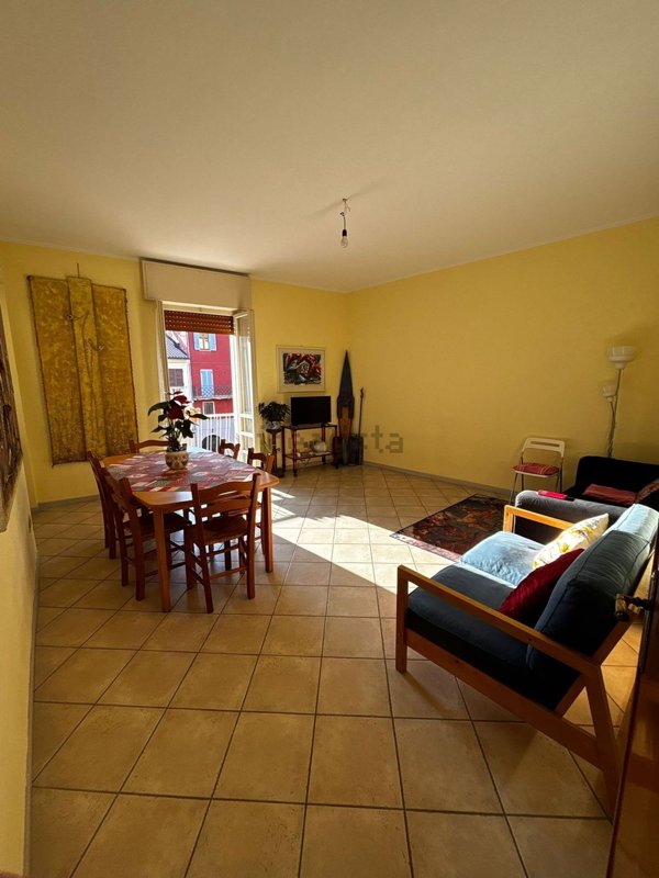 casa indipendente in vendita a Magione