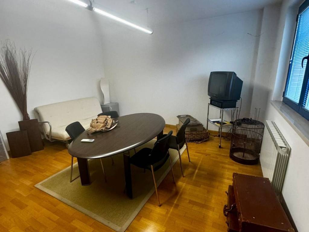ufficio in vendita a Magione