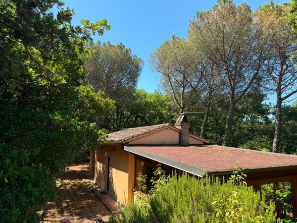casa indipendente in vendita a Magione in zona San Feliciano