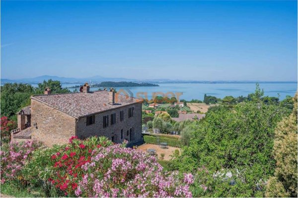 casa indipendente in vendita a Magione in zona San Feliciano