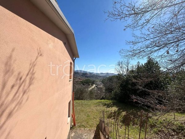 casa indipendente in vendita a Magione in zona Villa