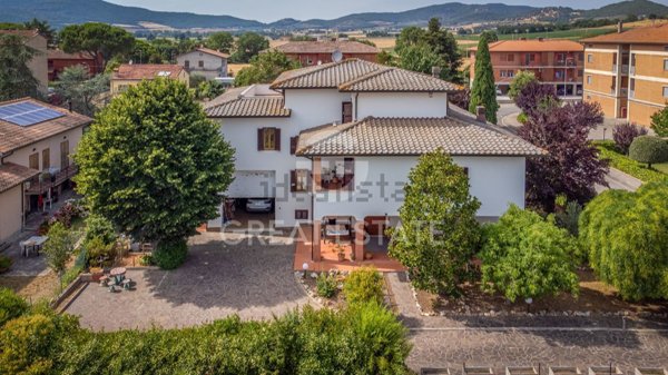 casa indipendente in vendita a Magione