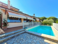 casa indipendente in vendita a Magione